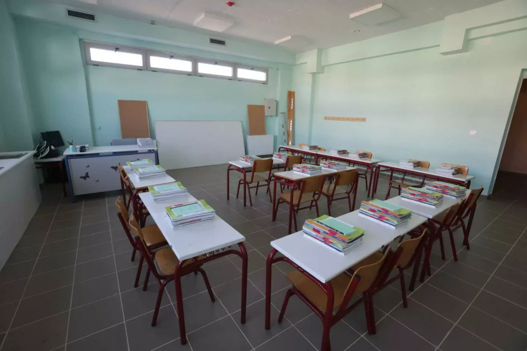 Τα σχολεία 5 δήμων της Εύβοιας και 3 της Βοιωτίας λειτουργούν σήμερα με τηλεκπαίδευση