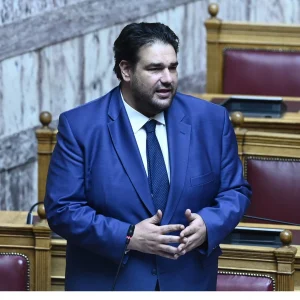 Επιστολική ψήφο για τους Έλληνες του εξωτερικού και στις εθνικές εκλογές, προανήγγειλε ο Λιβάνιος