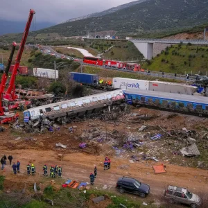 Δυστύχημα Τεμπών: Μια εκταφή αναμένεται σύντομα – Άγνωστο για τις υπόλοιπες