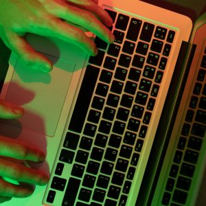 17χρονος από την Κρήτη είχε γίνει εφιάλτης για ανήλικους, η δράση του μέσα στο σαδιστικό κύκλωμα «764»