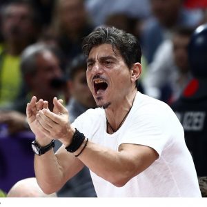 Γιαννακόπουλος: Τη στιγμή που άλλοι απολαμβάνουν νέα λάβαρα 0-10 νίκες, ο Παντοκράτωρ σας έχει 1-0