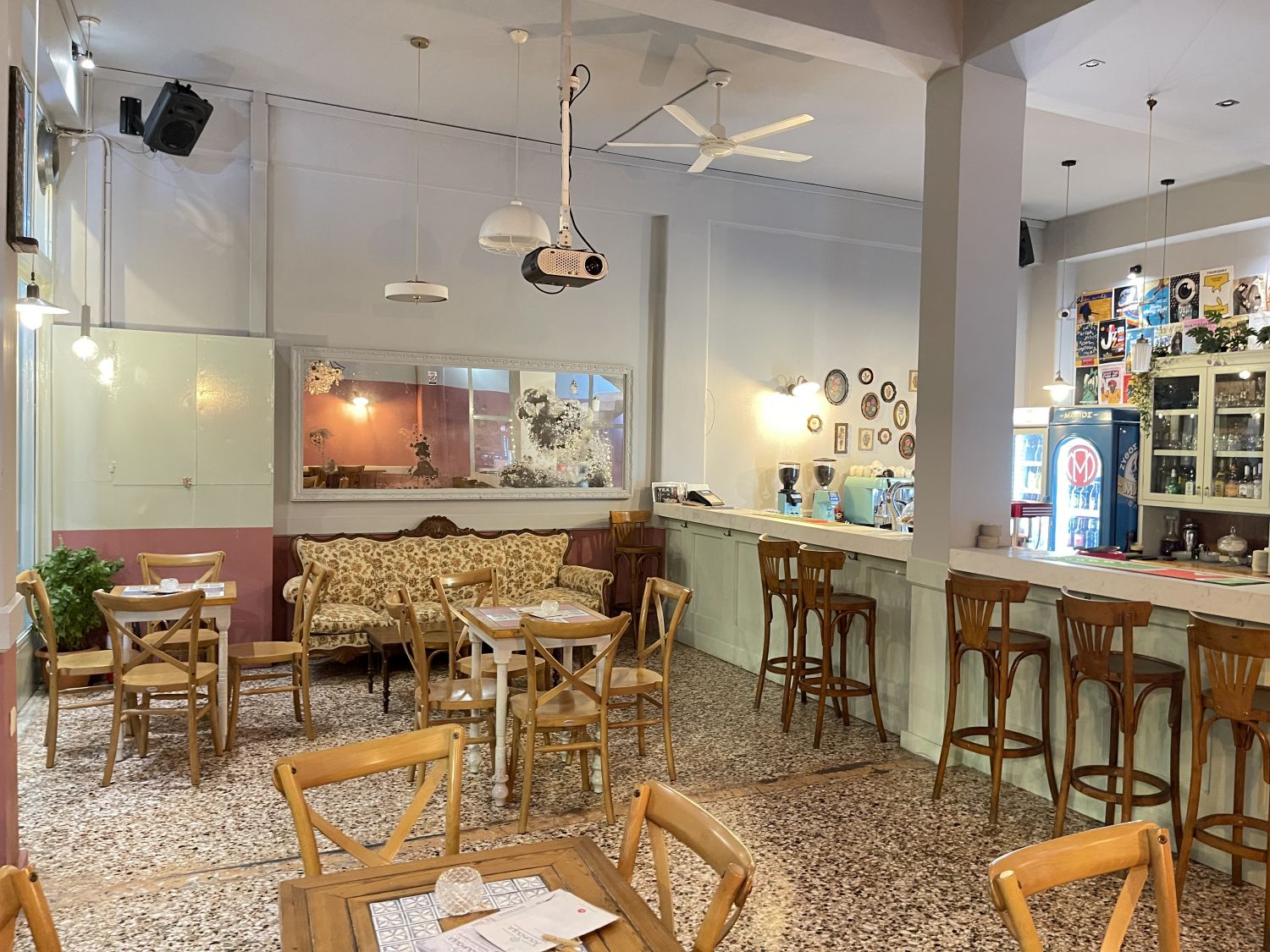 Λαμία: Το αγαπημένο «Λουκούμι» ανοίγει και πάλι! - Σας περιμένει απόψε μετά τις 8:00' για ποτό!