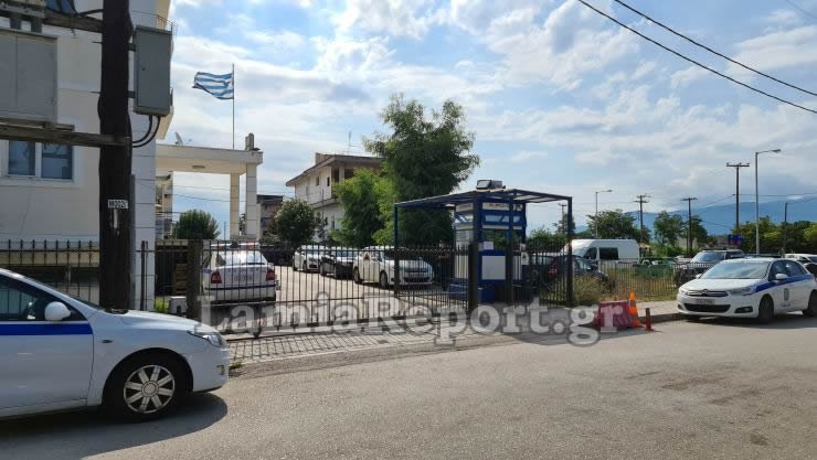 Συμμορία Ρομά πίσω από πολλές απάτες σε Λαμία και Φθιώτιδα - Χειροπέδες σε τρία νεαρά άτομα