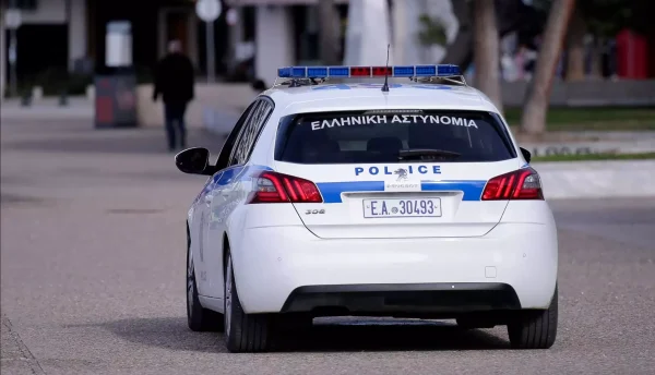 Ιωάννινα: 70χρονος παρέσυρε 69χρονη με το αυτοκίνητό του και την εγκατέλειψε – Οδηγούσε υπό την επήρεια αλκοόλ