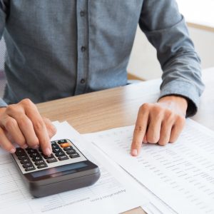 Ανοίγει αύριο ο νέος εξωδικαστικός μηχανισμός- Η ανάσα για όσους έχουν χρέη στο Δημόσιο και οι κρίσιμες λεπτομέρειες
