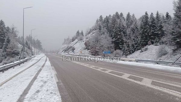 Ανοιξιάτικο χιόνι στην Ευρυτανία και στα βουνά της Φθιώτιδας - Κεντρικής Ελλάδας (ΒΙΝΤΕΟ)