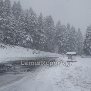 «Πολική φωτοβολίδα» φέρνει χιόνια ακόμη και δίπλα στη θάλασσα - Θα χιονίσει και σε περιοχές της Στερεάς Ελλάδας