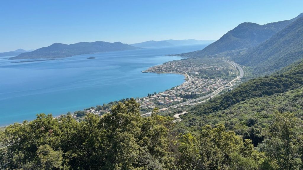 Καμένα Βούρλα: Η επίσημη ανακοίνωση της Περιφέρειας για την καταλληλότητα των υδάτων στις ακτές κολύμβησης