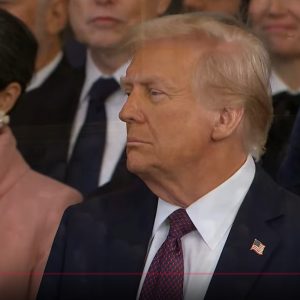 Ανάλυση CNN: Ο Τραμπ χρειάζεται την Κίνα για τα Στενά του Ορμούζ, όμως το Πεκίνο παραμένει απρόθυμος θεατής