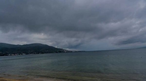 Νεκρή 50χρονη γυναίκα στη θάλασσα κοντά στο Κιάτο