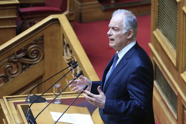 Με 160 ψήφους υπέρ του Κωνσταντίνου Τασούλα η πρώτη ψηφοφορία στην Ολομέλεια για εκλογή Προέδρου της Δημοκρατίας