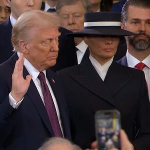 10 γεγονότα που σημάδεψαν το 2025: Το comeback Τραμπ, η προσπάθεια επίλυσης του Ουκρανικού και η κλοπή του αιώνα στο Λούβρο