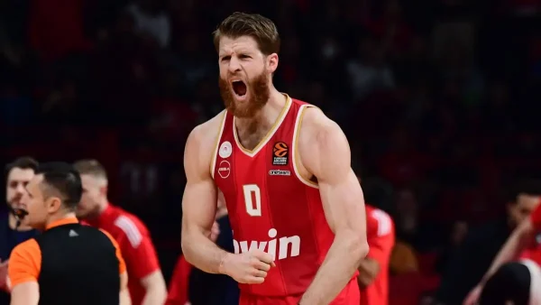 Ολυμπιακός: Καλύτερα ο Τόμας Γουόκαπ, έτοιμος για το Κύπελλο Ελλάδας