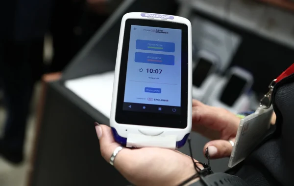 Ψηφιακή κάρτα εργασίας: Αύξηση 637% στις δηλωθείσες υπερωρίες στον τουρισμό