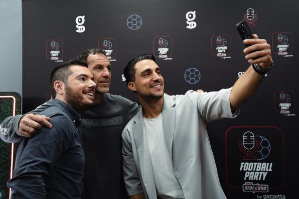Απολαυστικοί Γιάννης Γκούμας και Σάκης Κατσούλης στο Πάμε Στοίχημα Football Party by Gazzetta
