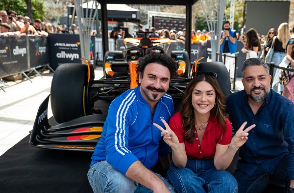 Διάσημοι fans της Formula 1 μιλούν για την εμπειρία της McLaren στην Αθήνα