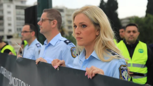 Για άνιση μεταχείριση μιλούν οι εργαζόμενοι στα Σώματα Ασφαλείας μετά τις αυξήσεις στις Ενοπλες Δυνάμεις - Προαναγγέλλουν κινητοποιήσεις