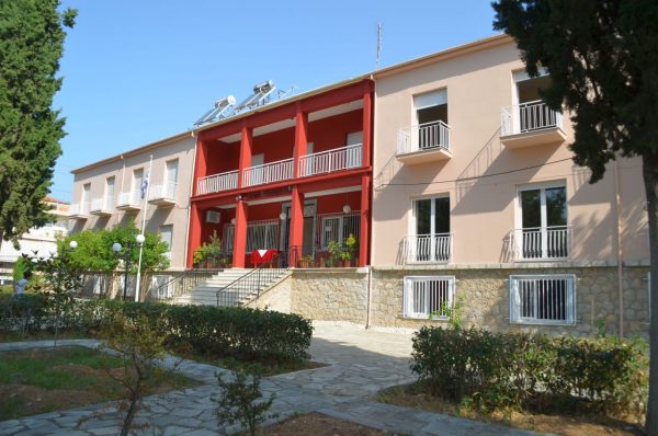 Λαμία: Εισαγωγή μαθητών στο πρότυπο Εκκλησιαστικό Γυμνάσιο - Λύκειο "Όσιος Βησσαρίων ο Αγαθωνίτης"