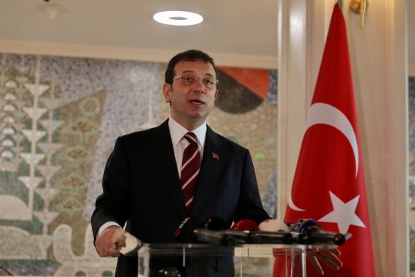 Εκρέμ Ιμάμογλου: Φυλάκιση 2.500 χρόνια ζητάει εισαγγελέας για τον δήμαρχο Κωνσταντινούπολης ενόψει της δίκης του