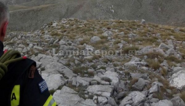 Επιχείρηση διάσωσης τραυματισμένης γυναίκας σε φαράγγι της Εύβοιας