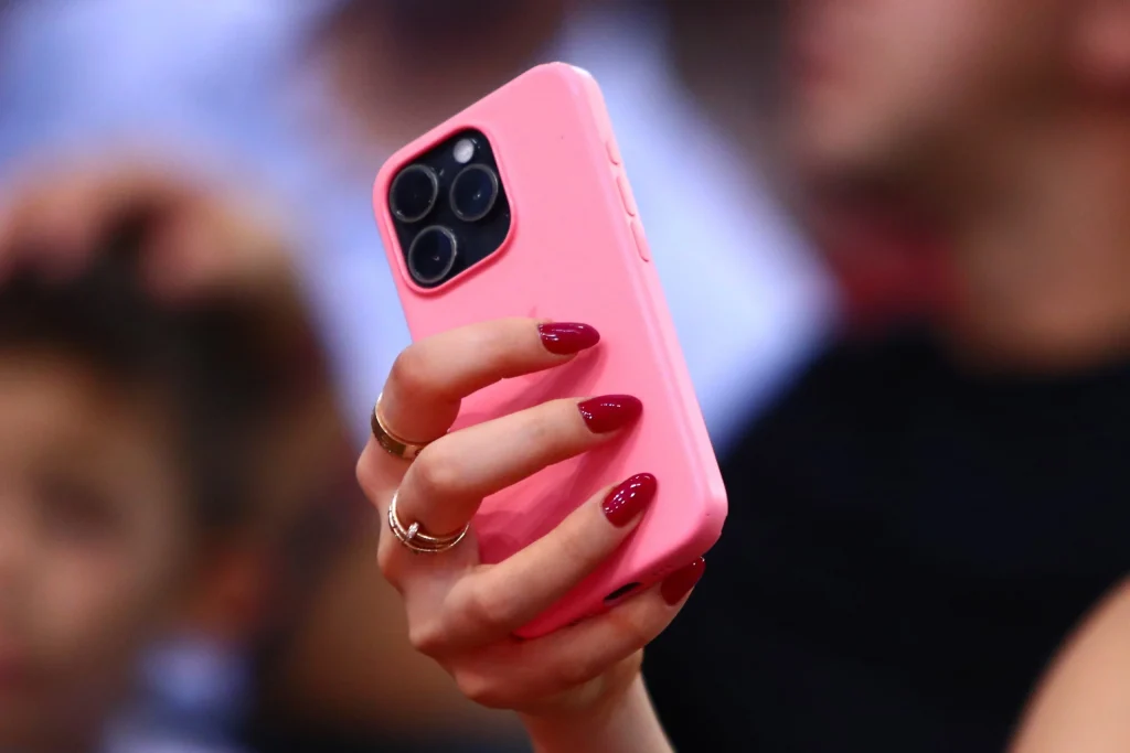 Χαλκίδα: Δημόσιος υπάλληλος καταγγέλλει συνάδελφός της για μηνύματα σεξουαλικού περιεχομένου