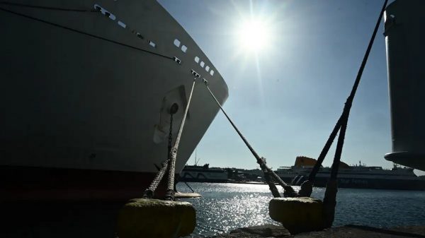 Μηχανική βλάβη στο Super Star πριν τον απόπλου του από την Καβάλα