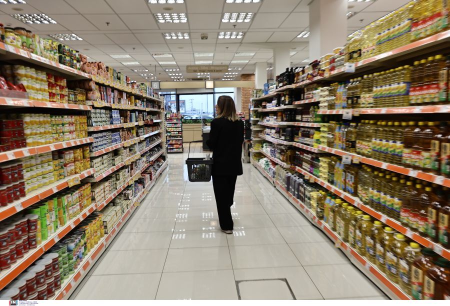 Παρέμβαση για 1.000 κωδικούς σε σούπερ μάρκετ λίγο πριν το πακέτο της ΔΕΘ - Παγώνουν και οι τιμές των σχολικών στα ράφια