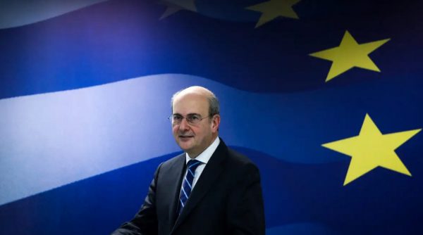Χατζηδάκης: Έρχονται νέες μειώσεις φόρων τον Σεπτέμβριο του 2026