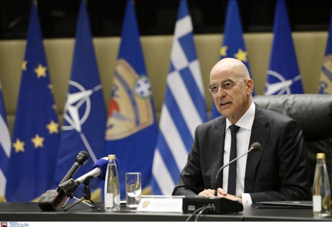 Δένδιας: Οι Ένοπλες Δυνάμεις προστατεύουν την εθνική κυριαρχία, δεν διαπραγματεύονται