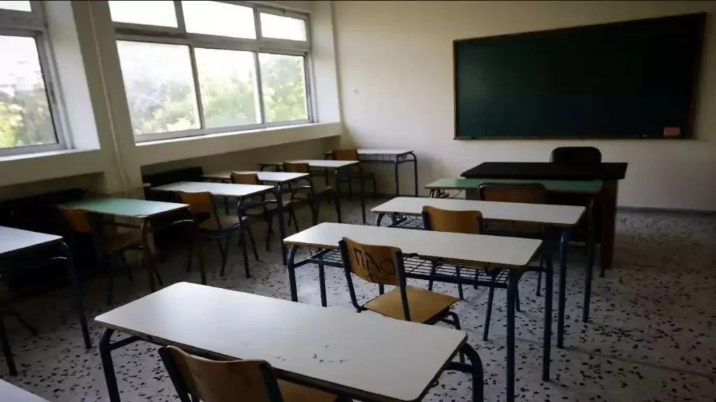 Εθνικό Απολυτήριο: Σε εφαρμογή από το 2027-2028 - Δεν καταργούνται οι Πανελλήνιες