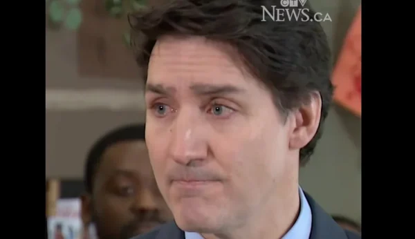 Βούρκωσε ο Τριντό μιλώντας για τον εμπορικό πόλεμο με τις ΗΠΑ -Οι Καναδοί αντιστέκονται στους δασμούς του Τραμπ