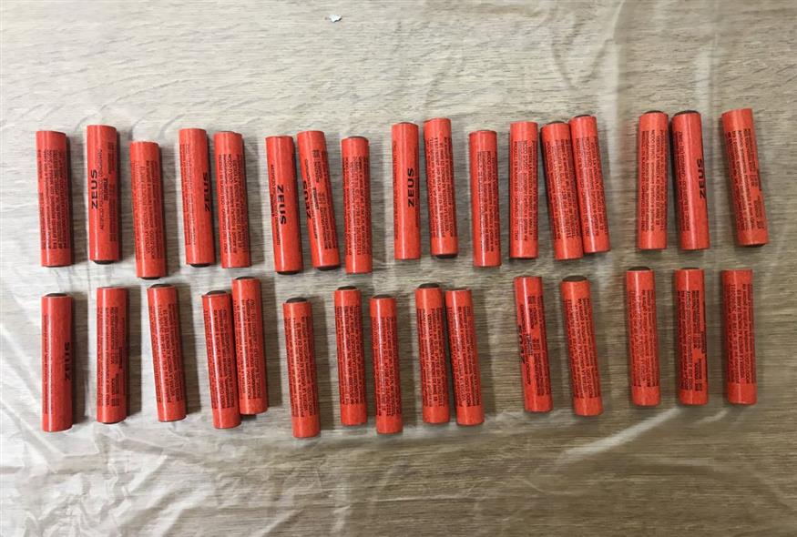 Πύργος: Εντοπίστηκαν περισσότερες από 25.000 κροτίδες - Δύο συλλήψεις