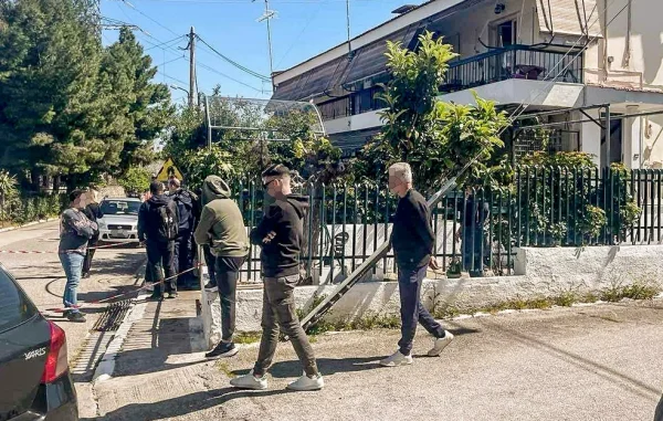 «Πήγε να με πνίξει από… αγάπη» – Τι εξομολογείται ο παππούς του 23χρονου που σκότωσε δύο άτομα στο Αίγιο