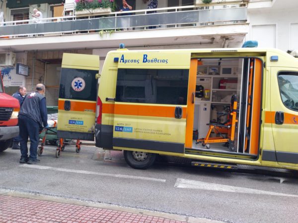 Νεκρός άνδρας στην Πλατεία Άθωνος στο κέντρο της Θεσσαλονίκης