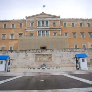 Πρωτογενές πλεόνασμα-έκπληξη 11,4 δισ. ευρώ (4,8% του ΑΕΠ) για την ελληνική οικονομία το 2024