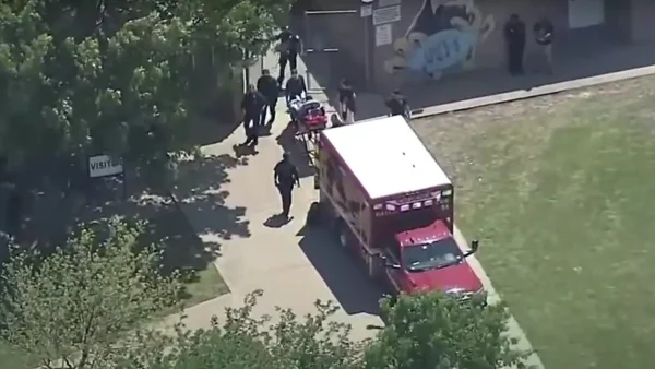 Πυροβολισμοί σε σχολείο στο Ντάλας με έναν 17χρονο τραυματία