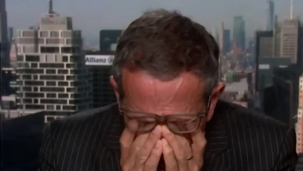 Δασμοί Τραμπ: Η στιγμή που δημοσιογράφος του CNN εκνευρίζεται με τους συμβούλους του αμερικανού προέδρου – Viral η αντίδρασή του