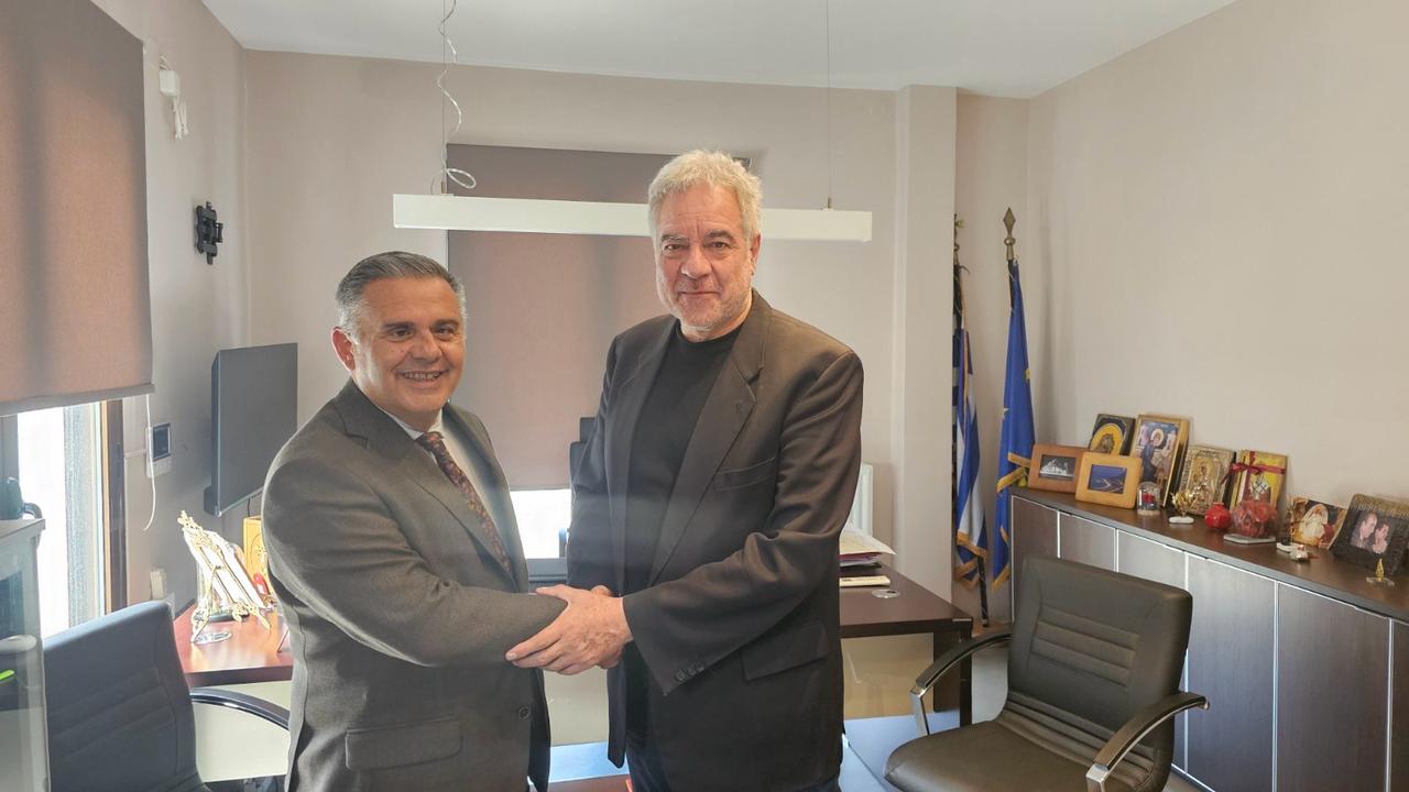 Επίσκεψη του Διοικητή της 5ης ΥΠΕ στο Δήμαρχο Καμένων Βούρλων