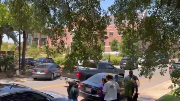 ΗΠΑ: Πυροβολισμοί σε πανεπιστήμιο στη Φλόριντα – Τουλάχιστον τέσσερις τραυματίες