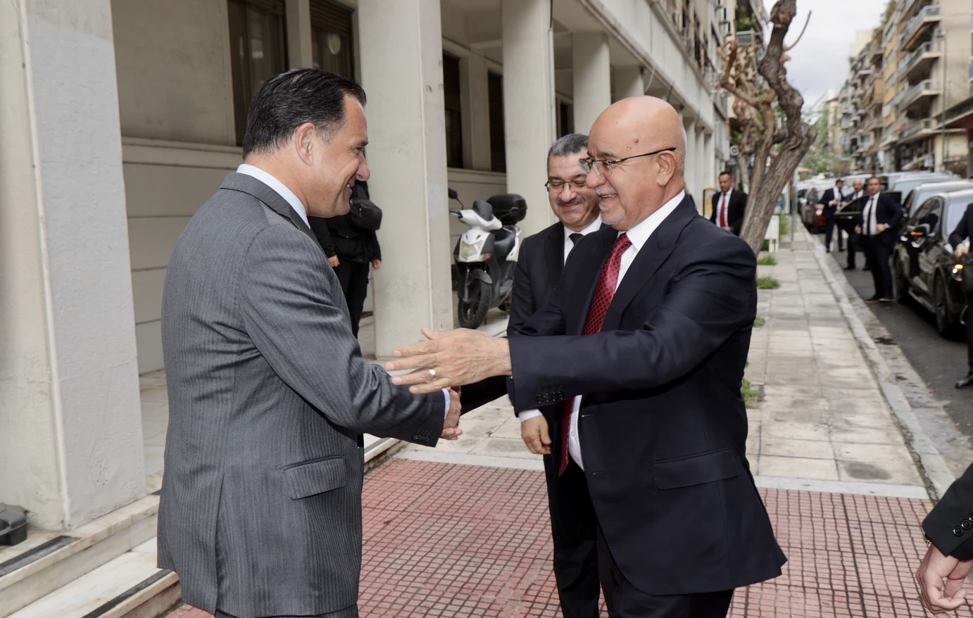 Συνάντηση του Άδωνι Γεωργιάδη με τον Ιρακινό υπουργό Υγείας
