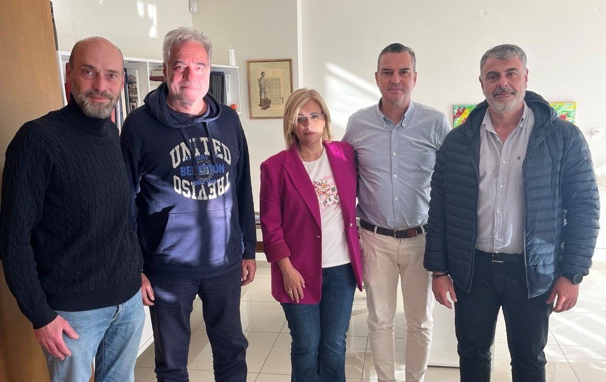 Ο Διοικητής της 5ης ΥΠΕ Φώτης Σερέτης στα γραφεία του Ιατρικού Συλλόγου Φθιώτιδας