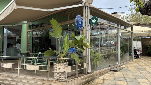 Λαμία: Το ανανεωμένο Cafe "ΤΖΟΙ" είναι πανέτοιμο να σας υποδεχτεί υπό νέα διεύθυνση!