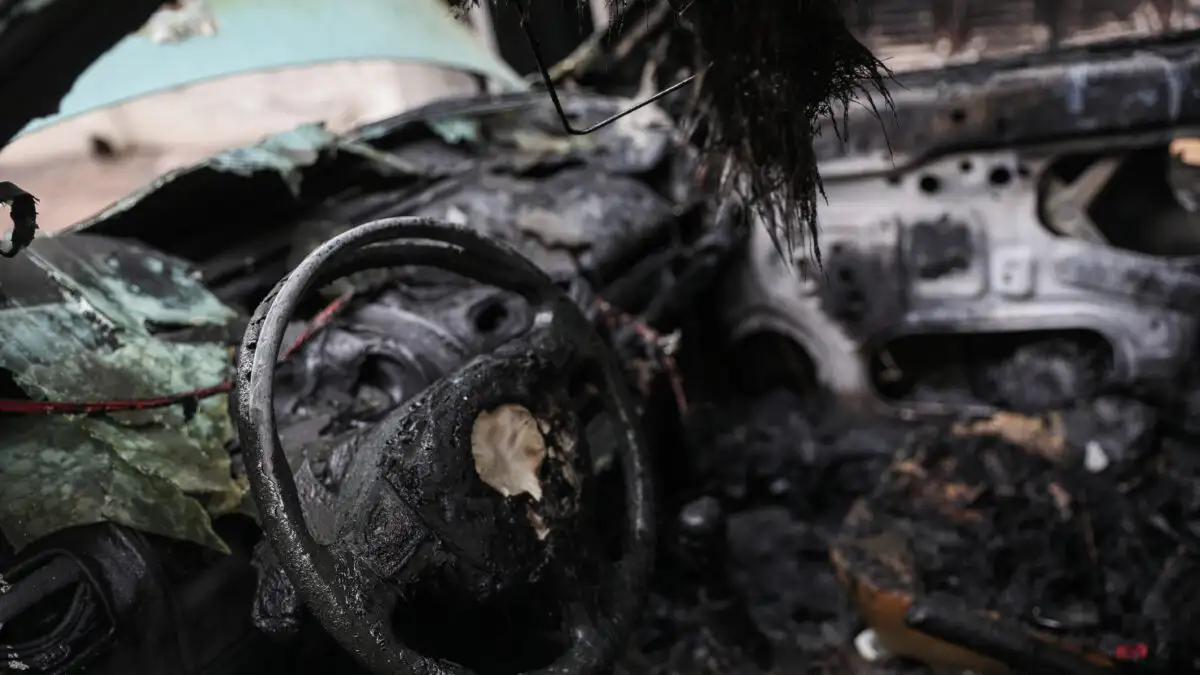 Πώς έγινε το φοβερό τροχαίο, όπου απανθρακώθηκε ο 20χρονος οδηγός - Σώθηκε η 16χρονη συνοδηγός από το φλεγόμενο αυτοκίνητο