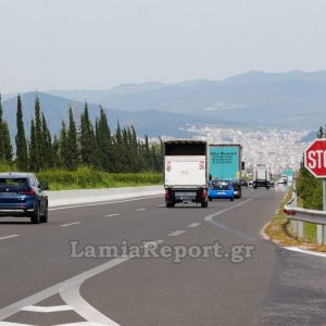 Δίπλωμα οδήγησης: Περισσότερη διαφάνεια με ψηφιακές αλλαγές και κλήρωση των εξεταστών – Πώς θα εκδίδονται οι πινακίδες
