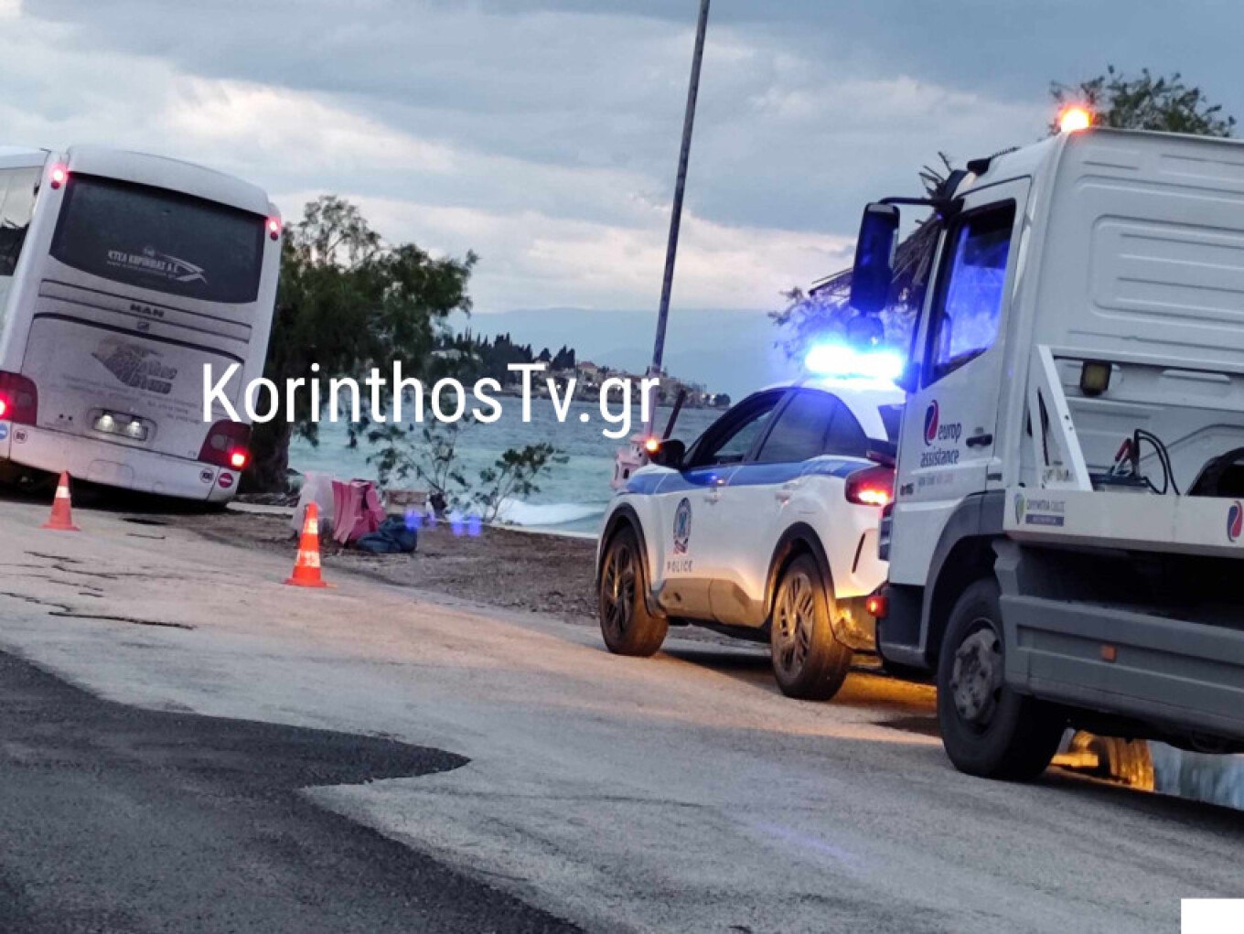 Καθίζηση στην Παλαιά Εθνική Κορίνθου-Πατρών την ώρα που περνούσε το ΚΤΕΛ