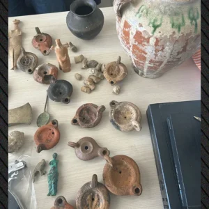 Διευθυντής δημόσιας υπηρεσίας σε μεγάλο κύκλωμα αρχαιοκαπήλων στο Ηράκλειο - Εντοπίστηκαν αρχαιότητες αξίας 3 εκατ. ευρώ, δείτε φωτογραφίες