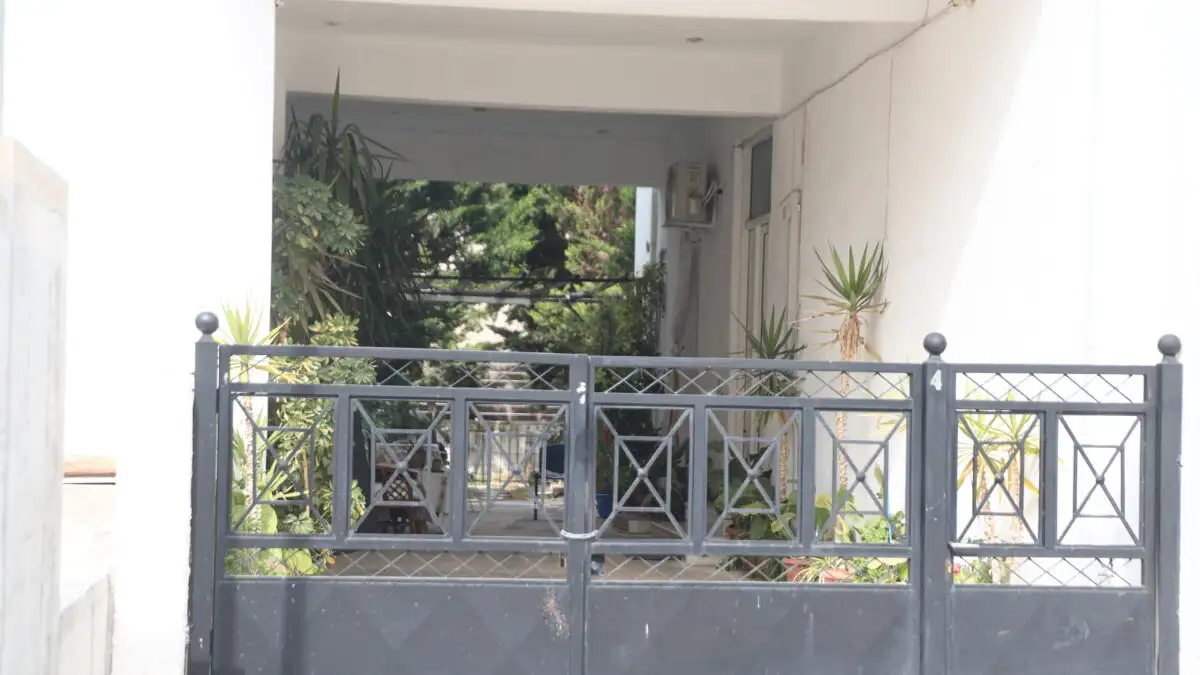 Μενίδι: Ο 84χρονος σκότωσε τη γυναίκα του και ενημέρωσε τον γιο του – Αντιμετωπίζει ψυχολογικά προβλήματα