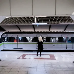 Μετρό: Κλειστοί προσωρινά οι σταθμοί «Ευαγγελισμός» και «Μέγαρο Μουσικής» λόγω απόπειρας αυτοκτονίας