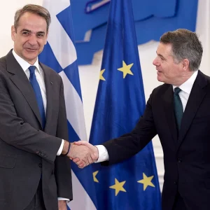Μητσοτάκης σε πρόεδρο Eurogroup: Είμαστε υπέρ μιας αμοιβαία επωφελούς συμφωνία της ΕΕ με τις ΗΠΑ