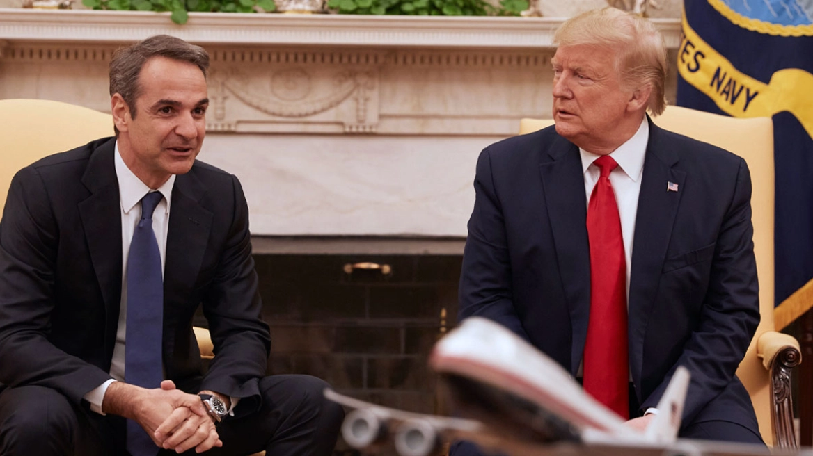 Ικανοποίηση στο Μαξίμου για τα σχόλια Τραμπ μετά τη συνέντευξη Μητσοτάκη στο Breitbart - Το μήνυμα διαπραγμάτευσης στην Ουάσινγκτον